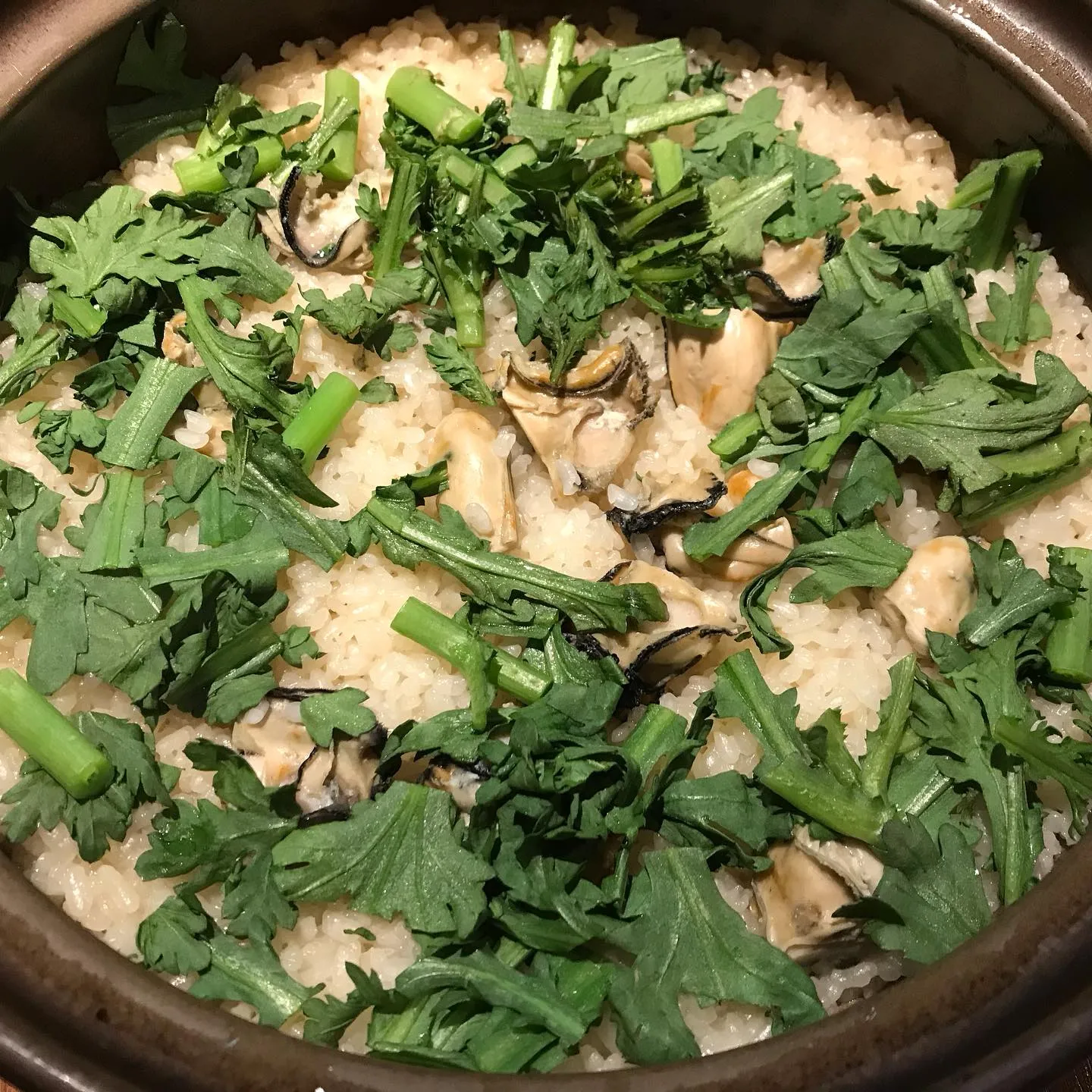 1月のセットメニュー、季節の土鍋ご飯のご紹介です。